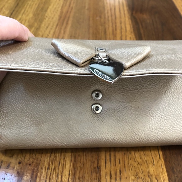 Nine West Taupe metallic wallet - Picture 5 of 6